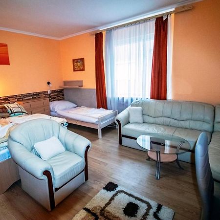 Krisztina Apartman Nagykanizsa Luaran gambar