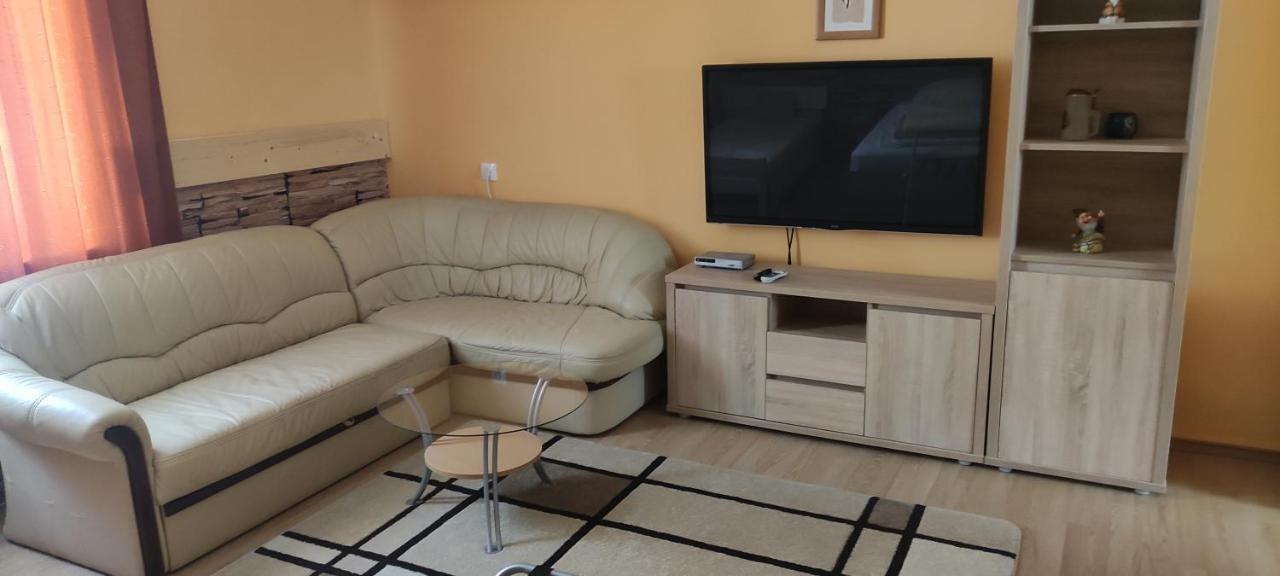 Krisztina Apartman Nagykanizsa Luaran gambar